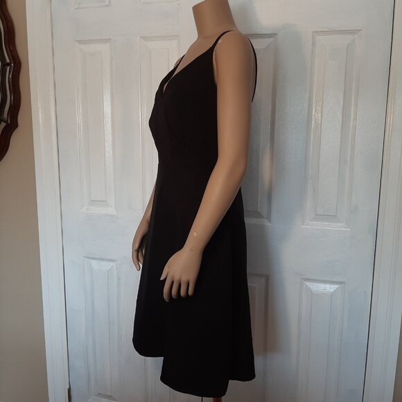 TRENDYOL Black V-Neck Sleeveless A-Line Flowy Cocktail Dress - Size 40 - Picture 7 of 11